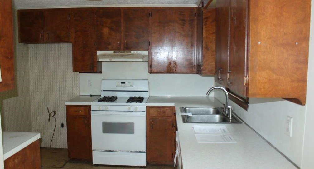13 David StLisbon Falls, ME, 04252Androscoggin County