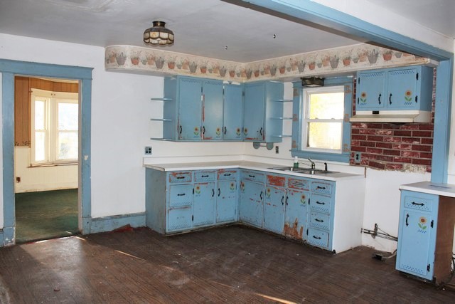 33 Bemis StLivermore Falls, ME, 04254Androscoggin County