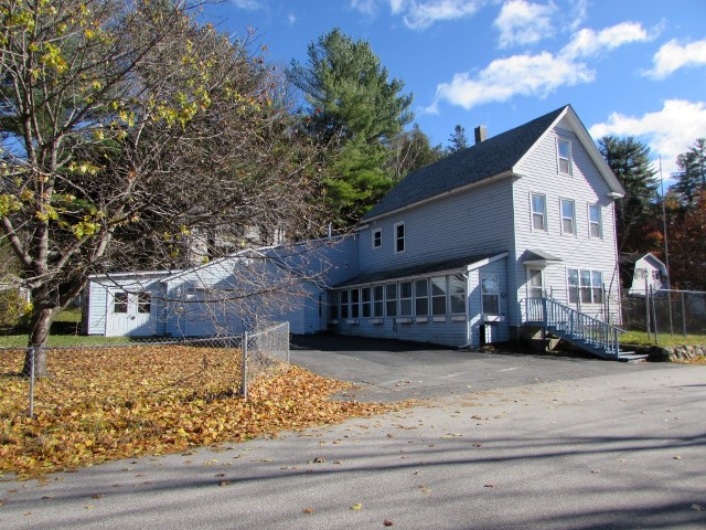 16 Sewall StLivermore Falls, ME, 04254Androscoggin County