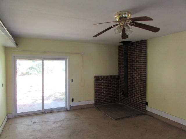 16 Sewall StLivermore Falls, ME, 04254Androscoggin County