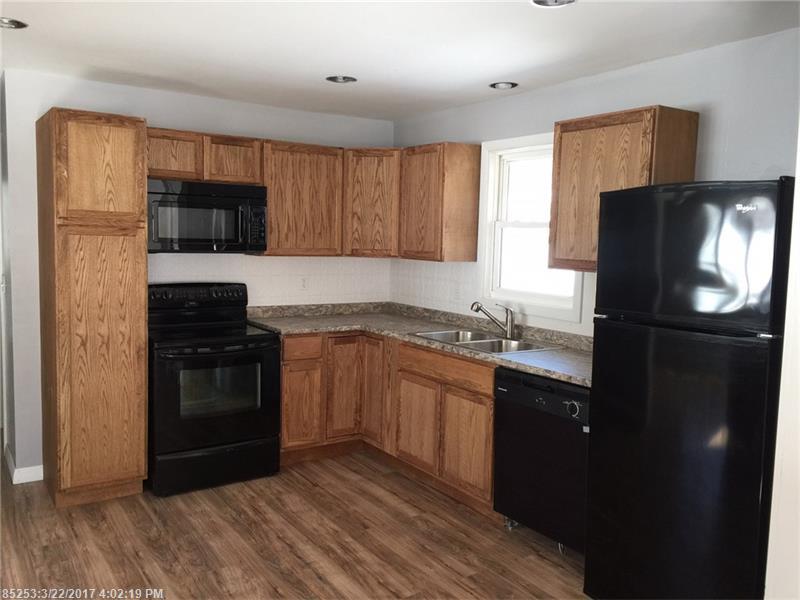 5 S Sunset DR, Mexico, ME 04257