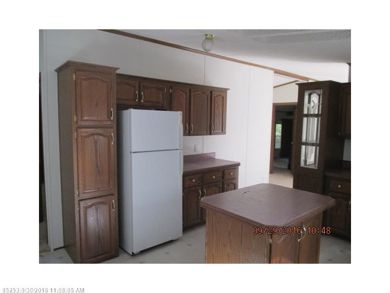 18 Krystal LN, New Gloucester, ME 04260
