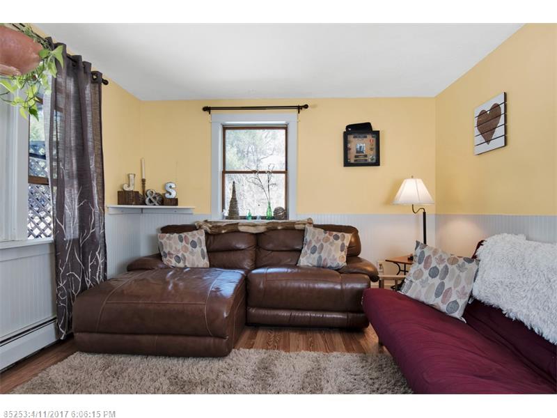 122 Penney RD, New Gloucester, ME 04260