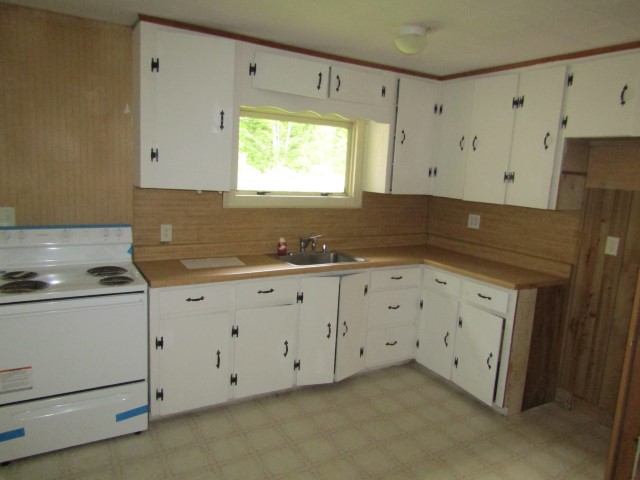 800 Lewiston RdNew Gloucester, ME, 04260Cumberland County