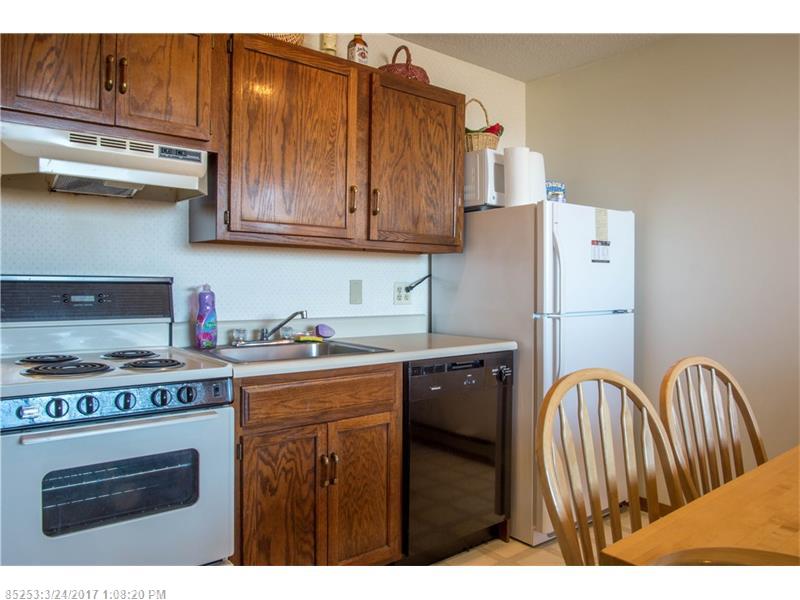 8 Sunrise DR A115, Newry, ME 04261
