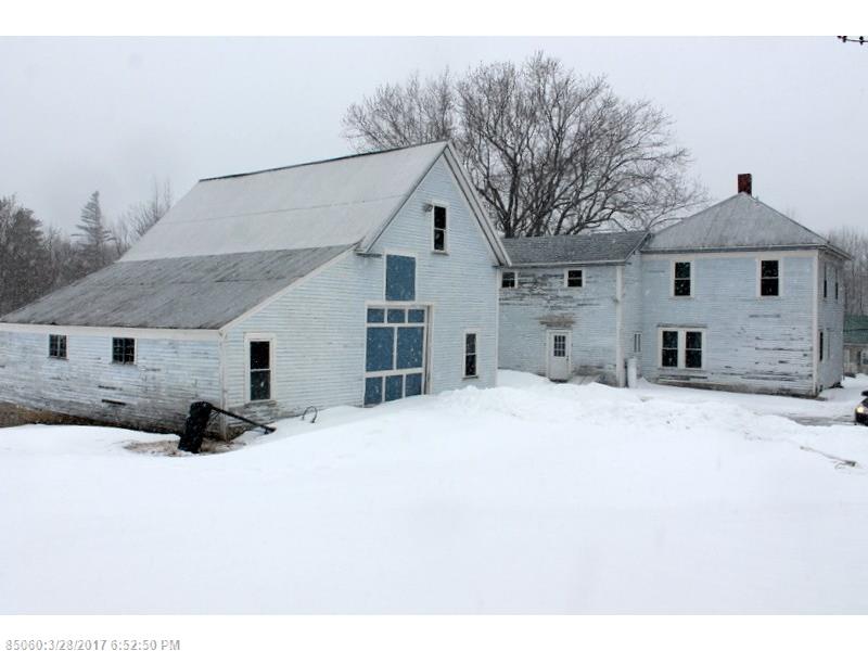60 Old Lewiston RD, Monmouth, ME 04265