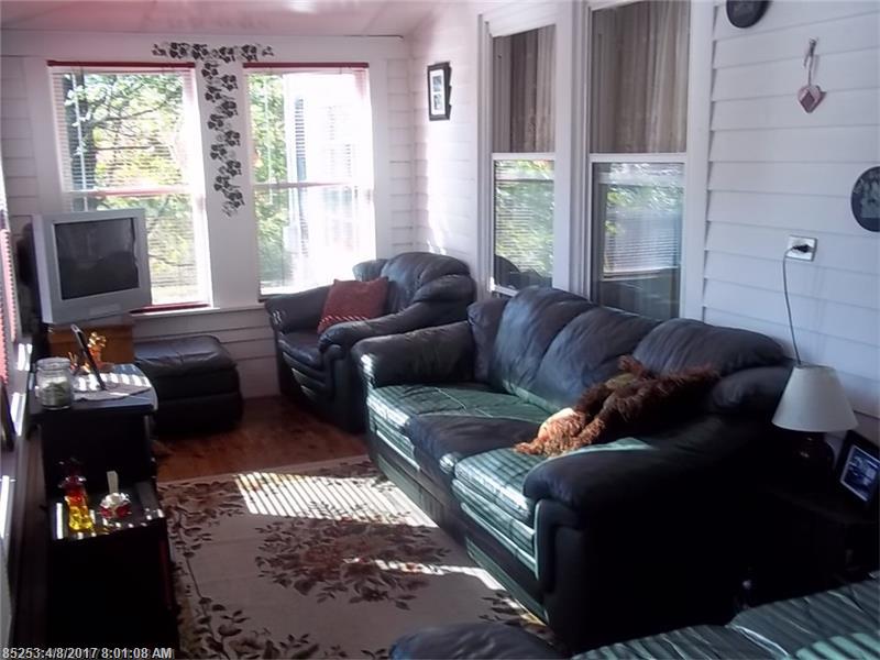 4 Morse RD, Monmouth, ME 04265