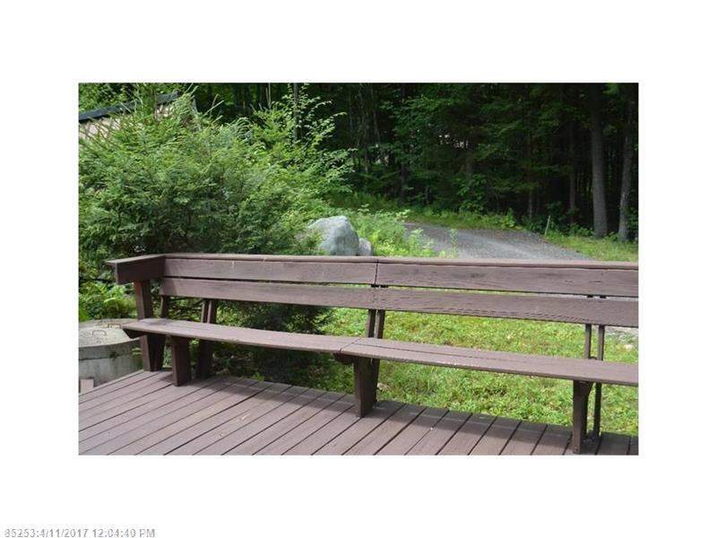 36 Hart DR, Norway, ME 04268