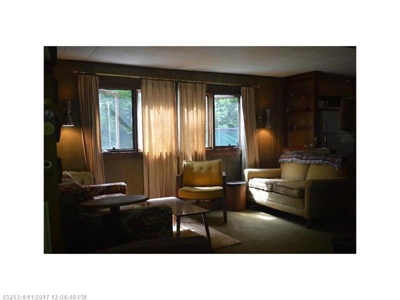 36 Hart DR, Norway, ME 04268