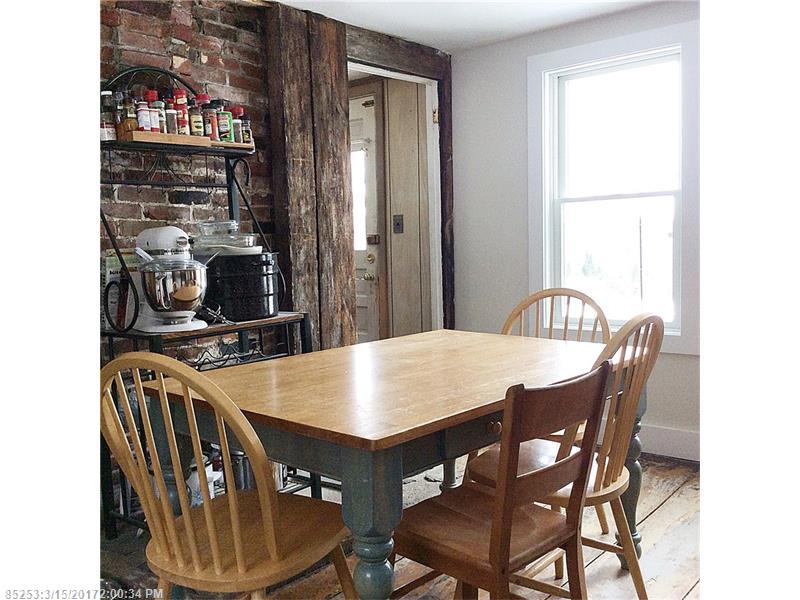 37 Bill Howe RD, Norway, ME 04268