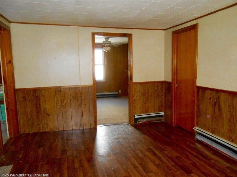 225 Franklin ST, Rumford, ME 04276