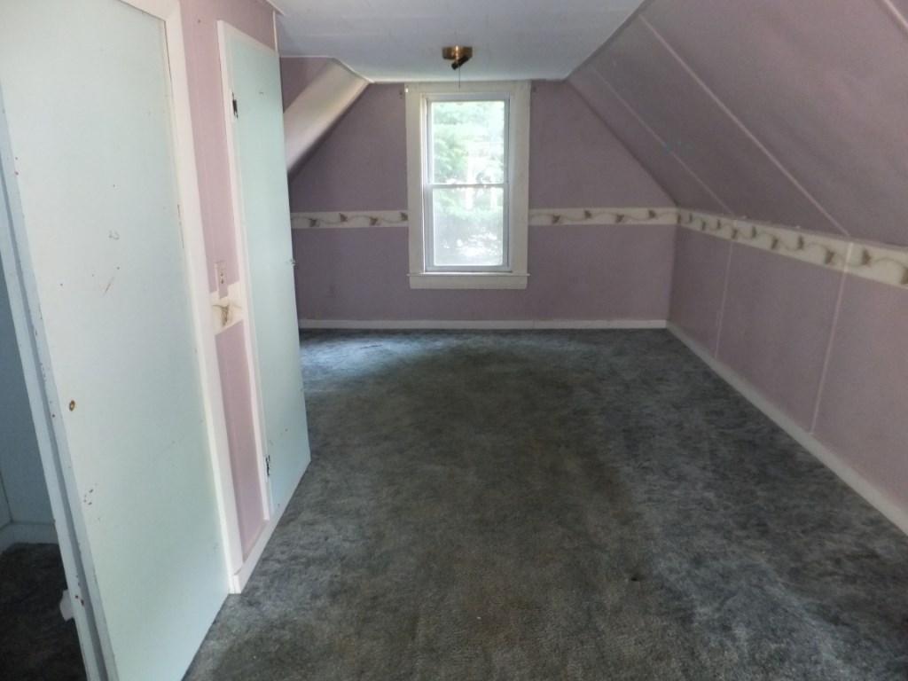 638 Crescent AveRumford, ME, 04276Oxford County