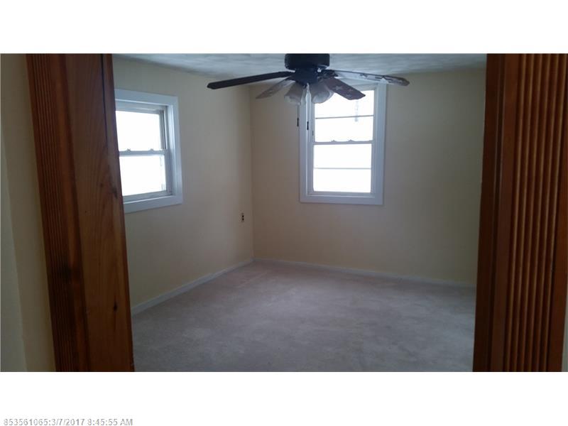 13 Conway ST, Sabattus, ME 04280