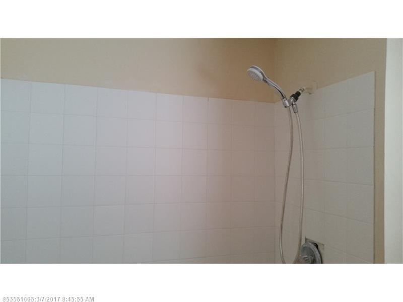 13 Conway ST, Sabattus, ME 04280
