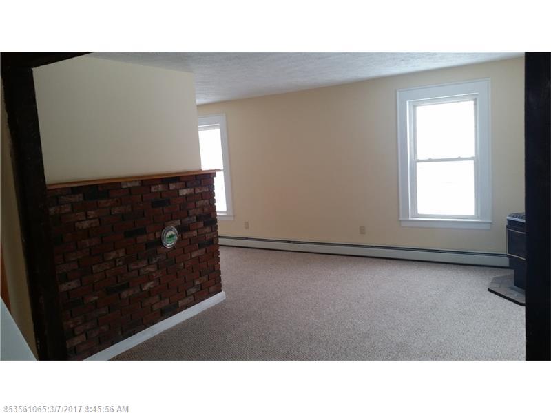 13 Conway ST, Sabattus, ME 04280