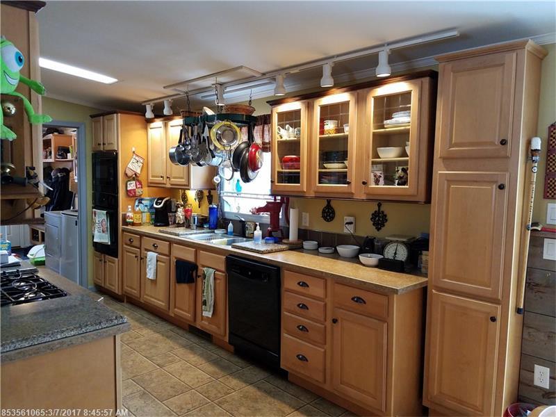 28 Taylor DR, Sabattus, ME 04280