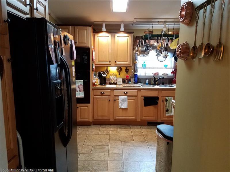 28 Taylor DR, Sabattus, ME 04280