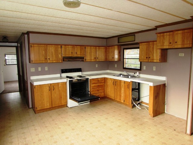 94 Fisher RdBowdoin, ME, 04287Sagadahoc County