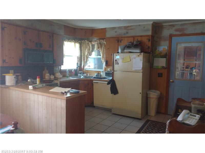 28 Fuller ST, Wilton, ME 04294