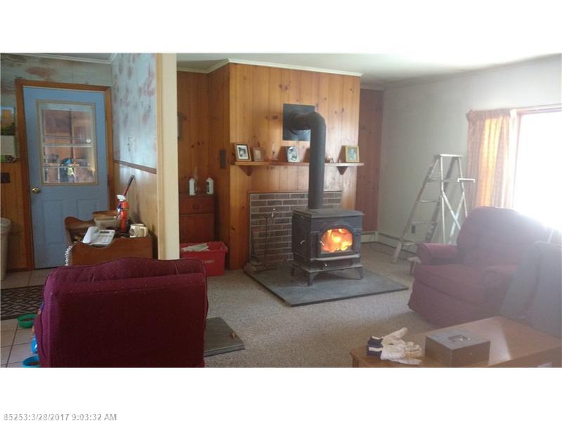 28 Fuller ST, Wilton, ME 04294