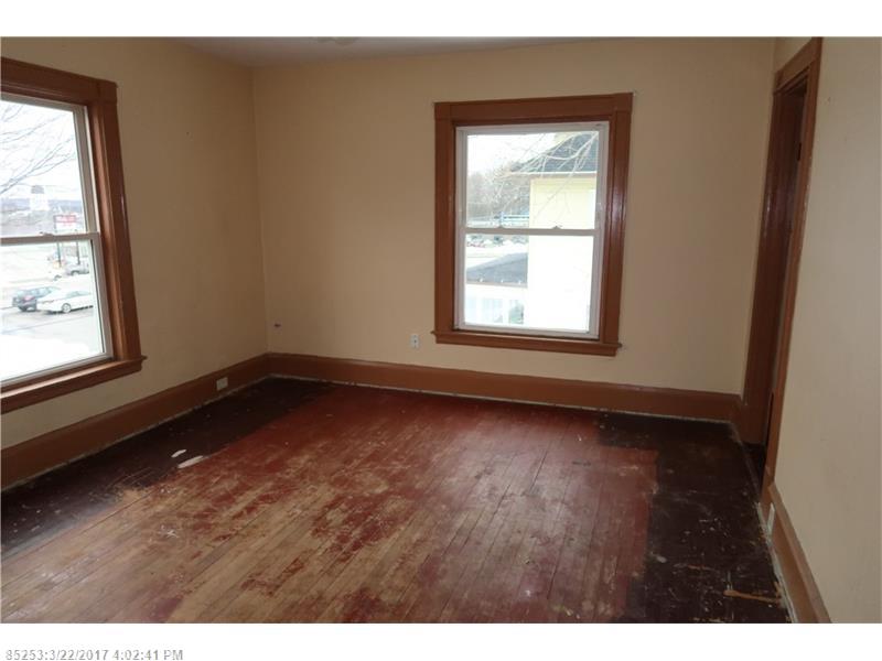 22 Cushman ST, Augusta, ME 04330