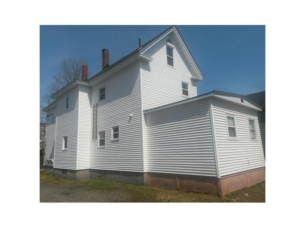 10 Green St, Augusta, ME 04330