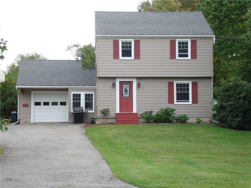 132 Old Winthrop Rd, Augusta, ME 04330
