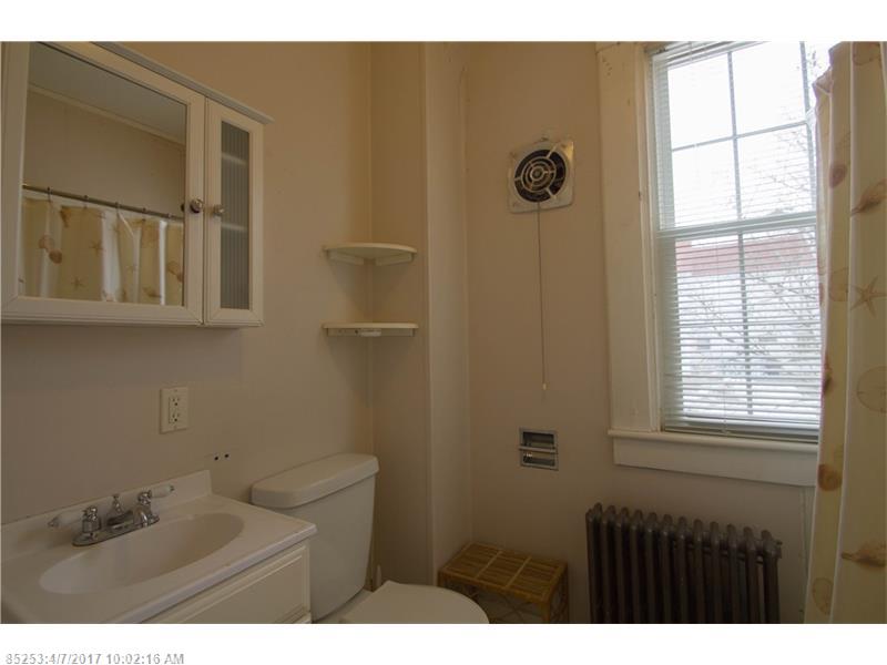 15 Elm ST, Augusta, ME 04330