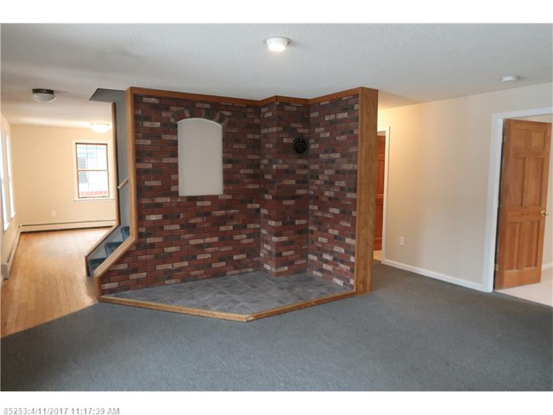 566 Eight Rod RD, Augusta, ME 04330