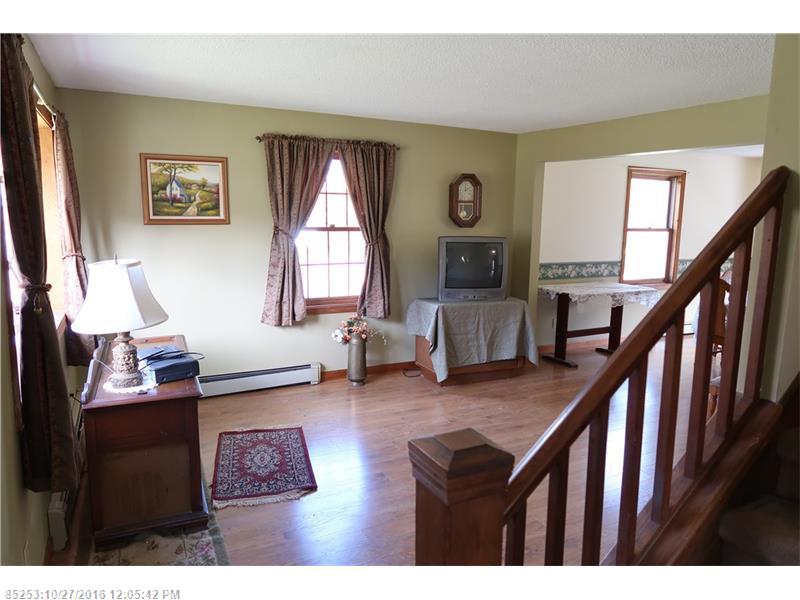 47 Leavitt RD, Augusta, ME 04330