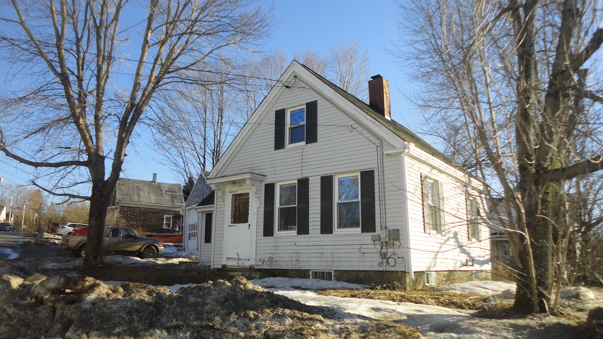 3 Oak Street, Gardiner, ME 04345