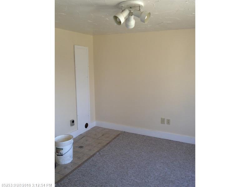 42 Cannard ST, Gardiner, ME 04345