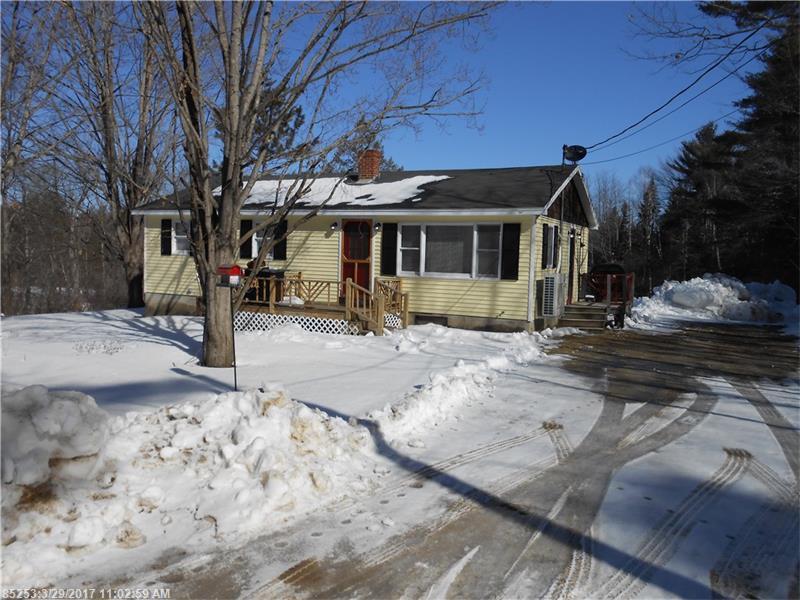 166 Webb RD, Pittston, ME 04345