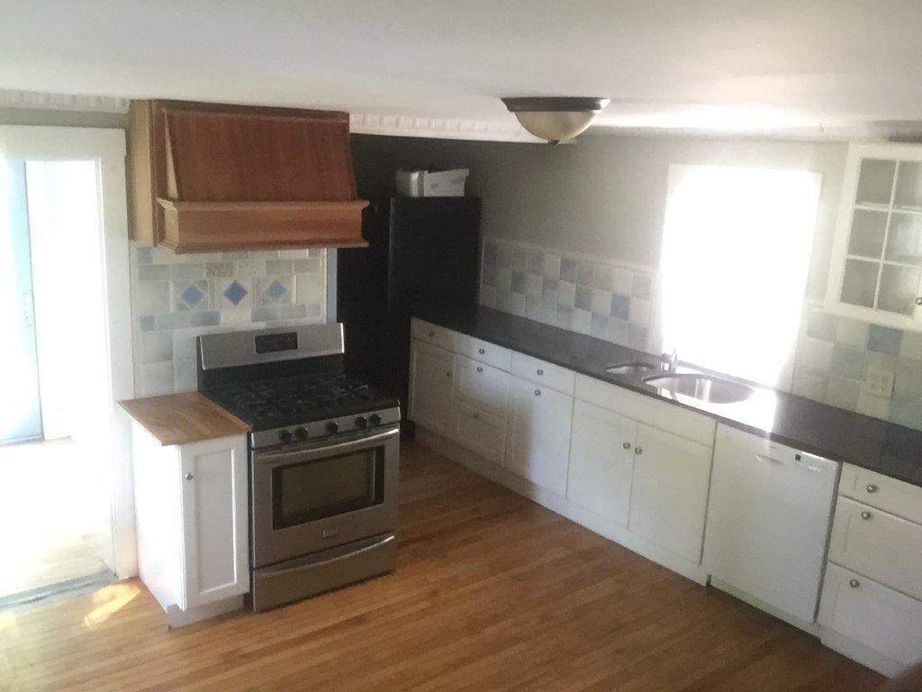 23 Lincoln Ave, Gardiner, ME 04345