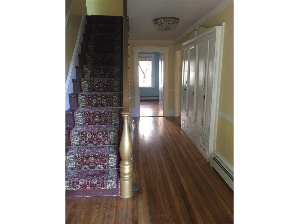 23 Lincoln Ave, Gardiner, ME 04345