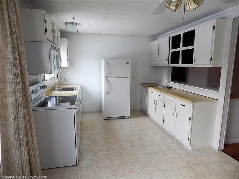 20 Stevens AVE, Randolph, ME 04346