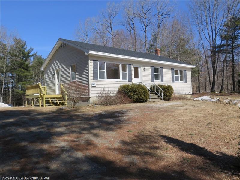 61 Gardiner RD, Whitefield, ME 04353