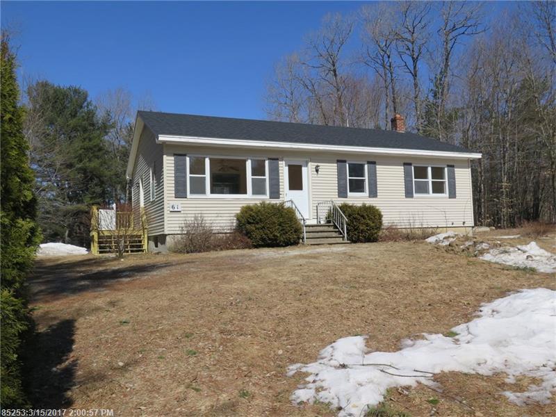 61 Gardiner RD, Whitefield, ME 04353