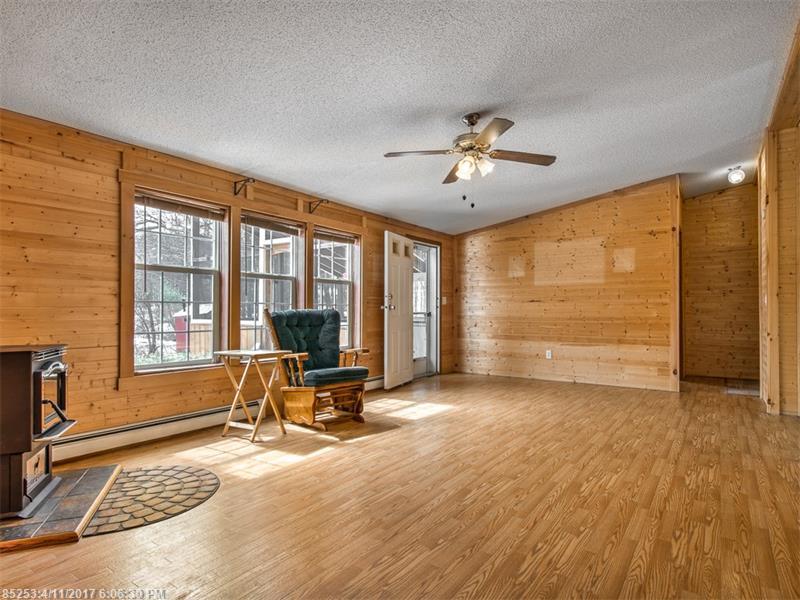 20 Mill Stream RD, Readfield, ME 04355
