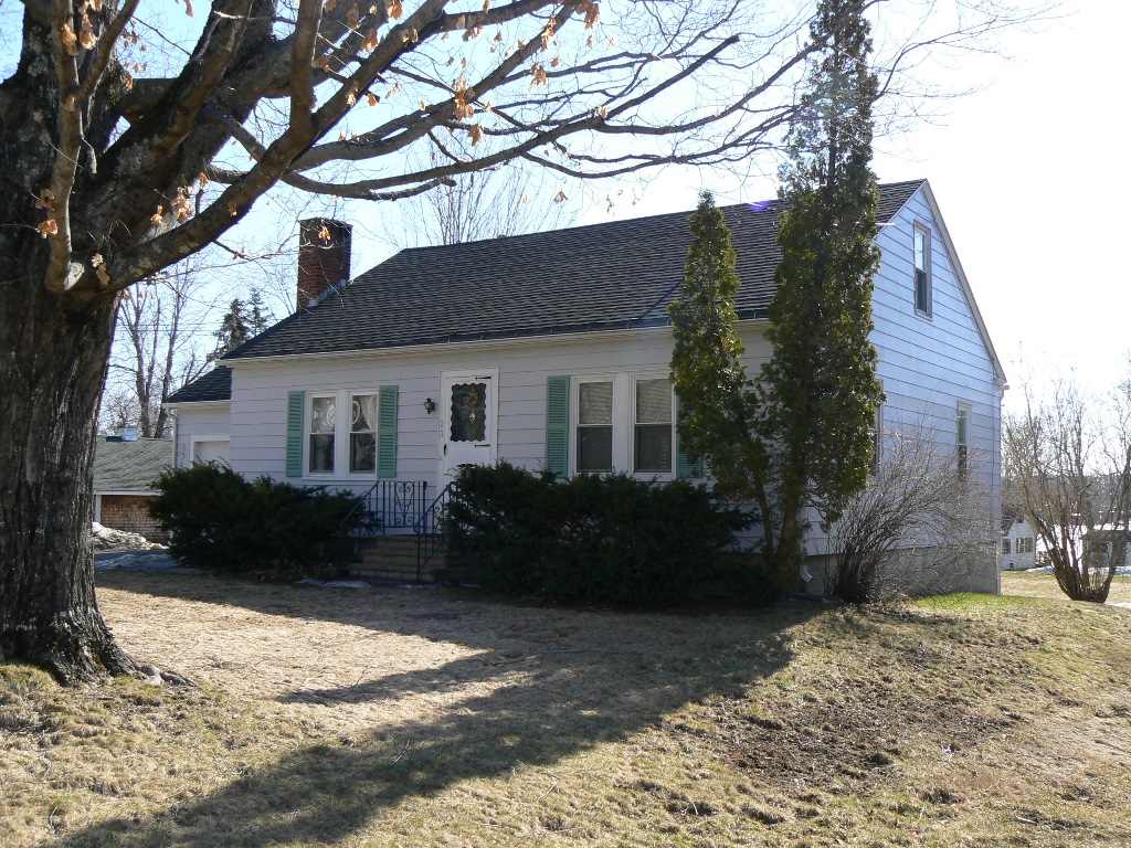 20 Neck Road, China Village, ME 04358