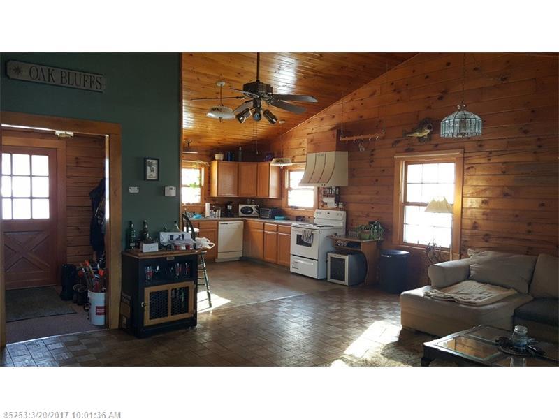 44 Town House RD, Vienna, ME 04360