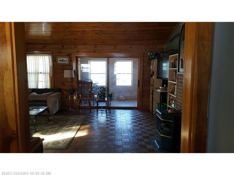 44 Town House RD, Vienna, ME 04360