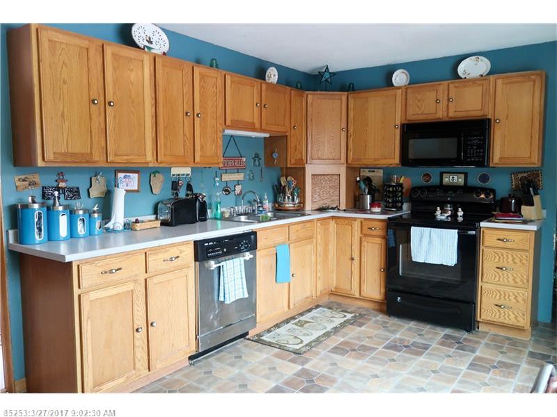 563 Ridge RD, Windsor, ME 04363