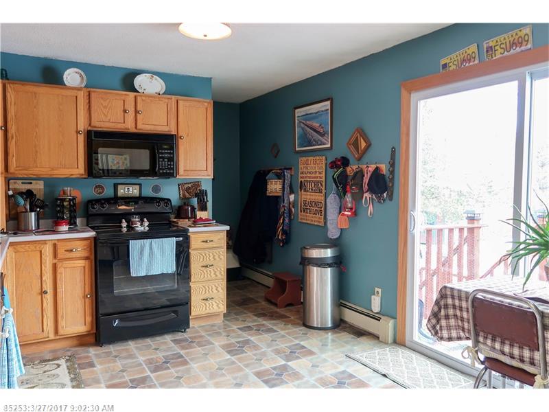 563 Ridge RD, Windsor, ME 04363