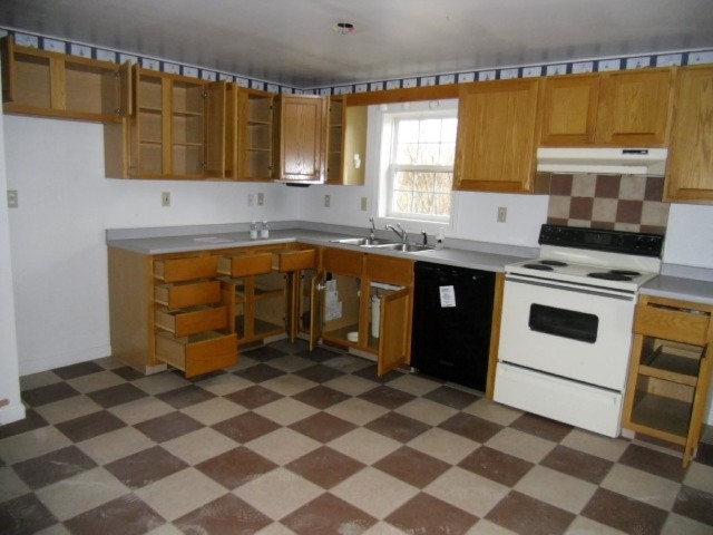 55 Henry LaneWinthrop, ME, 04364Kennebec County