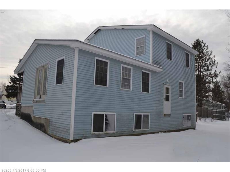 1007 Norway RD, Glenburn, ME 04401