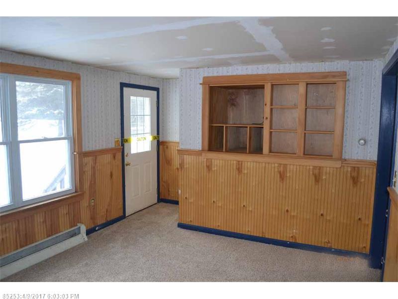 1007 Norway RD, Glenburn, ME 04401
