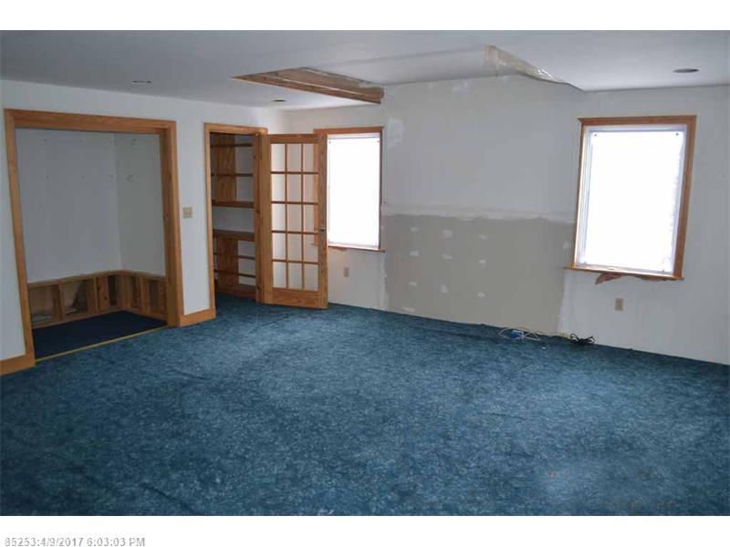 1007 Norway RD, Glenburn, ME 04401