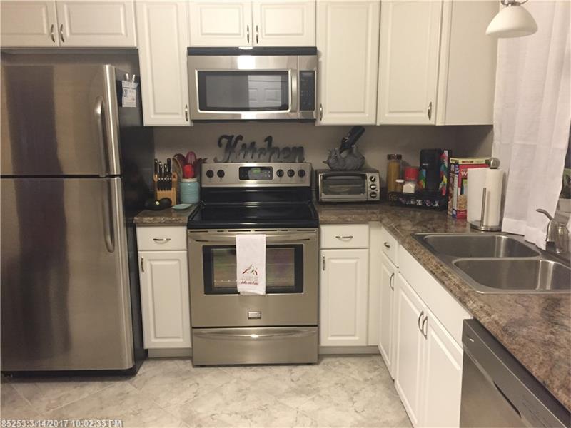 16 Mount Desert DR, Bangor, ME 04401