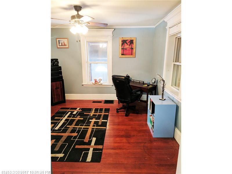 66 Catell ST, Bangor, ME 04401